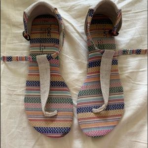 Toms | Rainbow Sandals 7W